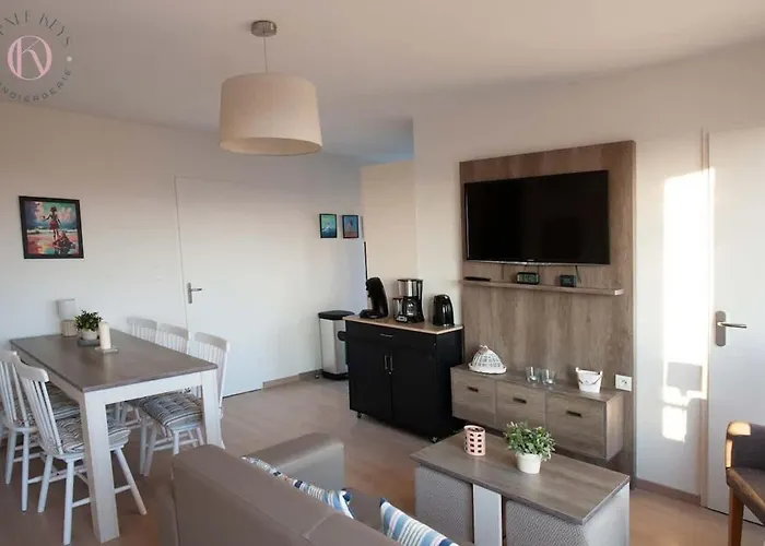 Les Sirenes Contentes - 300 M - Terrace - 2 Bedrooms & Area شقة