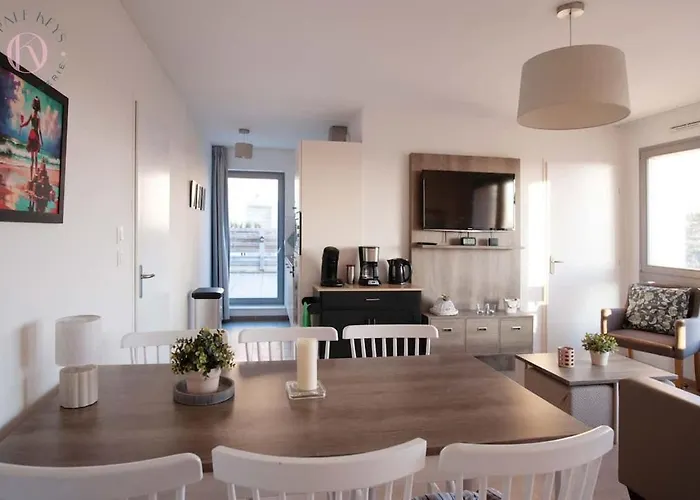 Les Sirenes Contentes - 300 M - Terrace - 2 Bedrooms & Area *